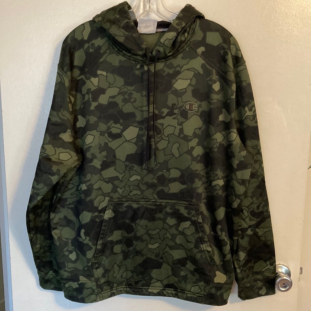 Champion Mens Camouflage Hooded Sweatshirt (size XL)